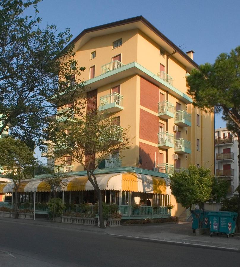 Le Petit Hotel Lido di Jesolo Exterior photo